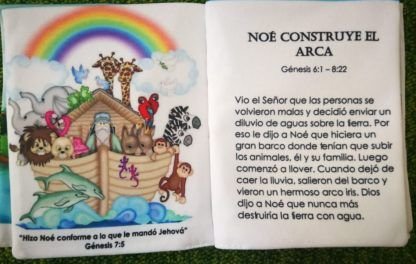Biblia en tela para bebes azul - Imagen 4